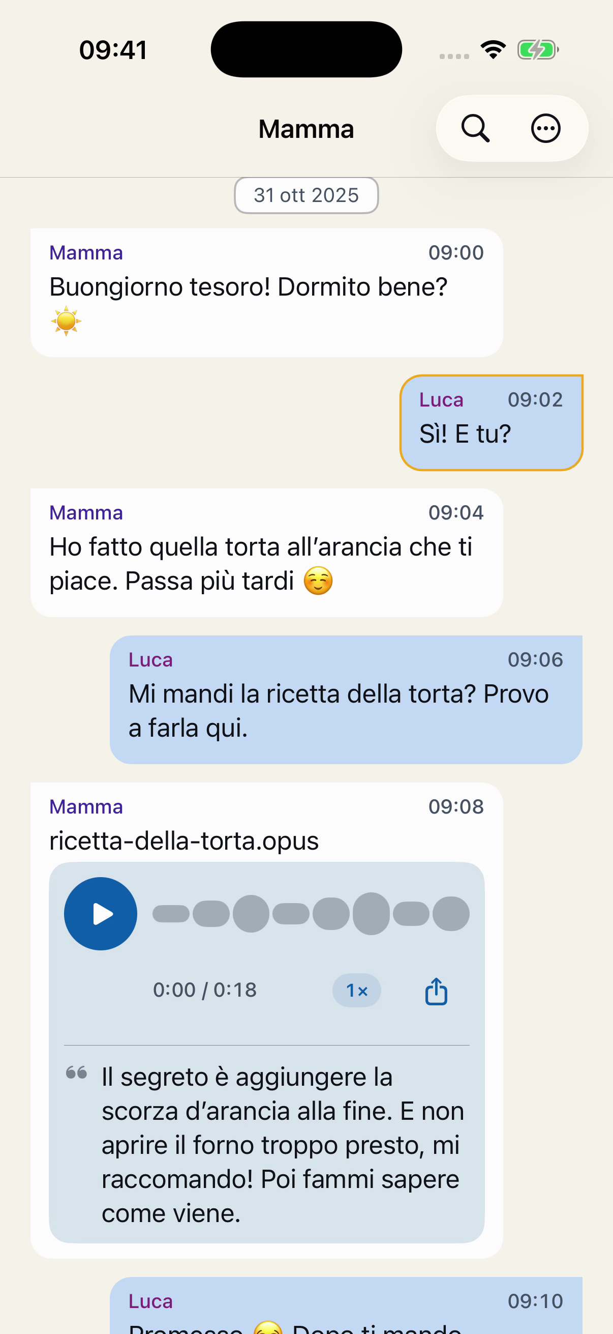 Conversazione fittizia con Mamma in Chat Archive: un buongiorno, una ricetta della torta all’arancia e un messaggio vocale.
