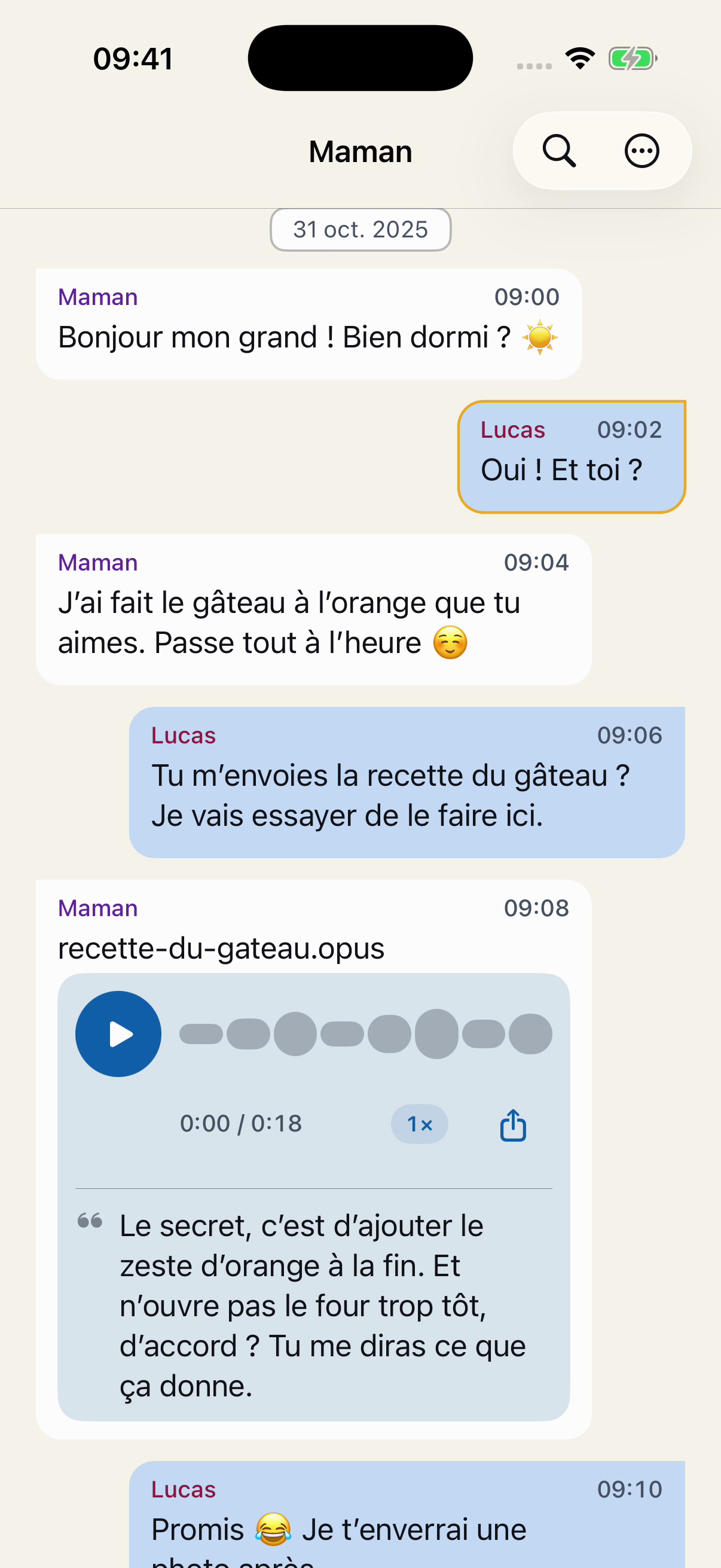 Conversation fictive avec Maman dans Chat Archive : un bonjour, une recette de gâteau à l’orange et un message vocal.