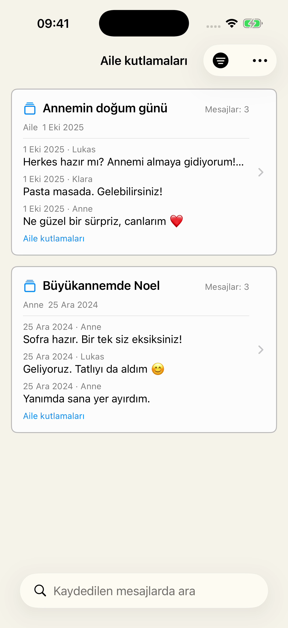 Chat Archive'ın Kaydedilenler bölümü Aile kutlamaları etiketiyle filtrelenmiş. Aile sohbetinden Annemin doğum günü ve Anne sohbetinden Büyükannemde Noel, mesaj önizlemeleriyle gösteriliyor.