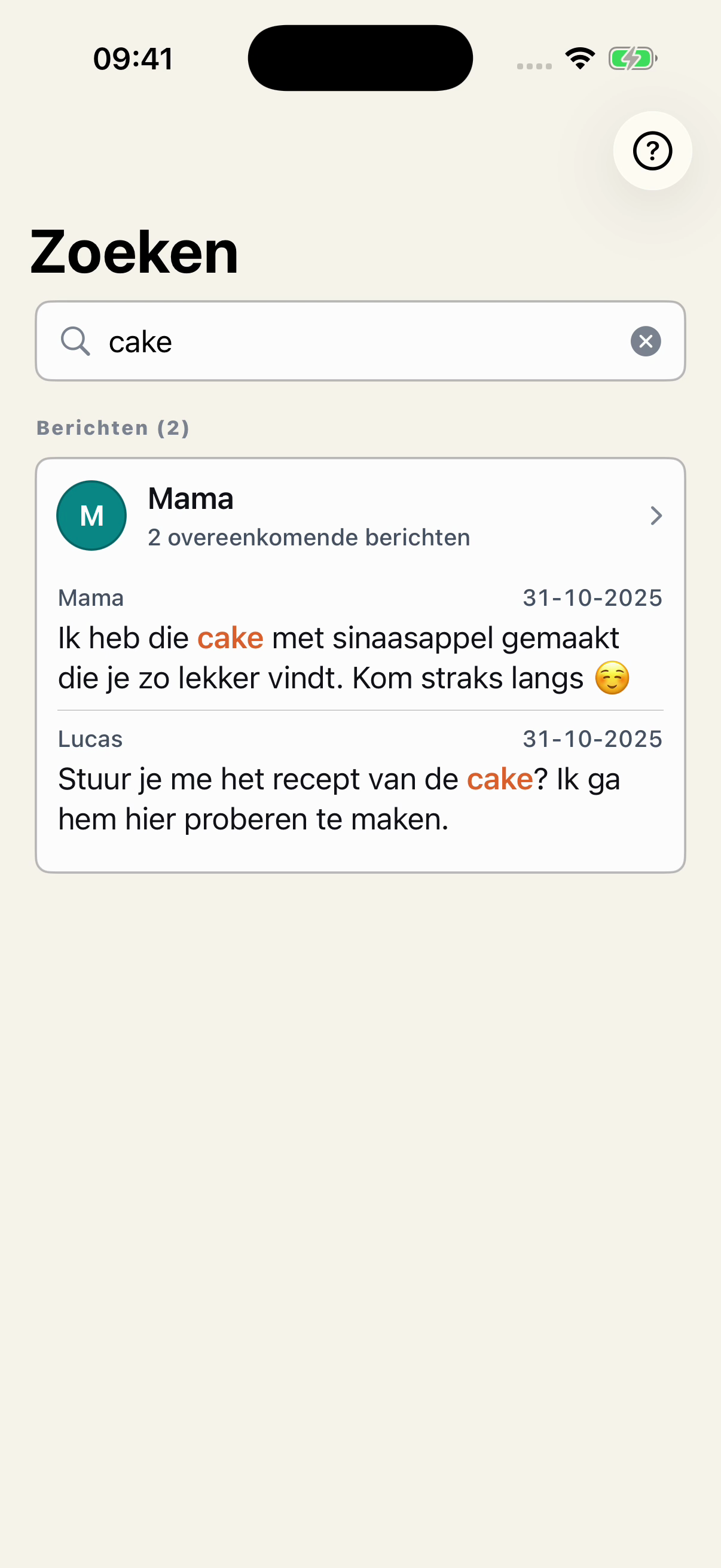 Zoeken naar cake in Chat Archive, met het woord gemarkeerd in twee resultaten uit een verzonnen gesprek tussen Mama en Lucas, met namen en datums.