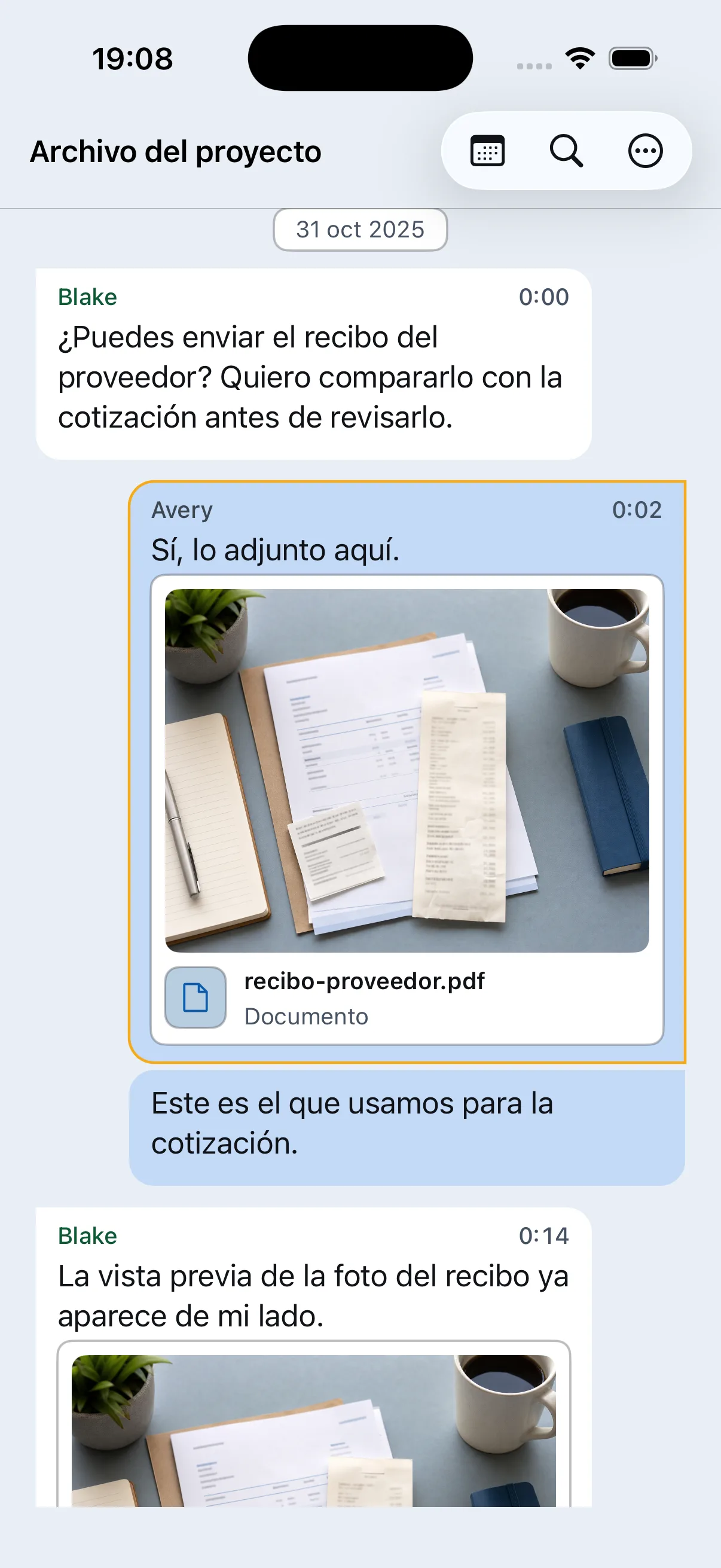 Chat Archive muestra una conversación de proyecto importada con mensajes y la vista previa de un recibo de proveedor en PDF